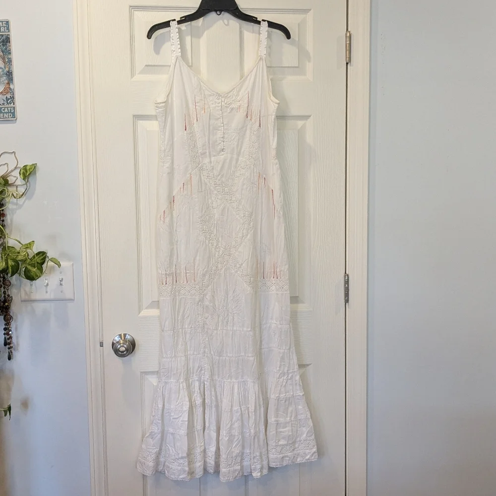 Nataya White Embroidered Maxi Dress - Picture 4 of 16